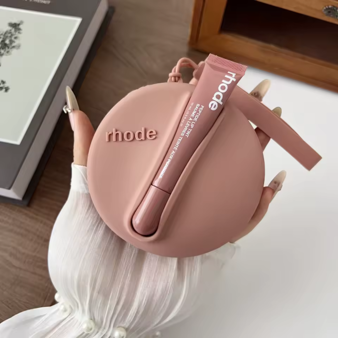 Rhode Round Gloss Pouch