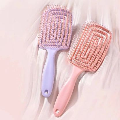 Detangle Me Brush – Soft Glide & Easy Clean