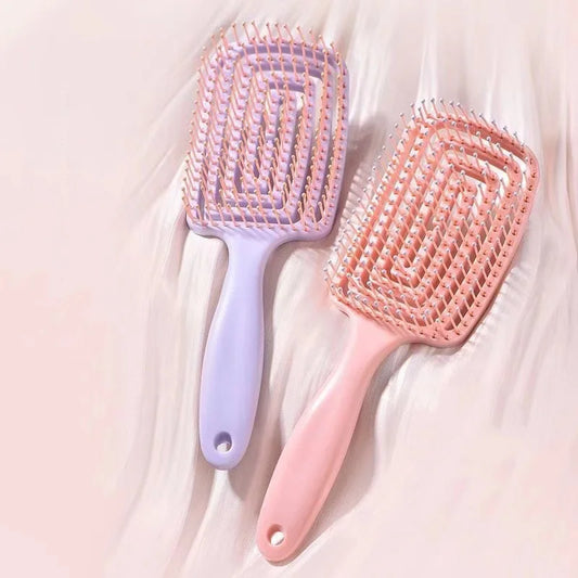 Detangle Me Brush – Soft Glide & Easy Clean