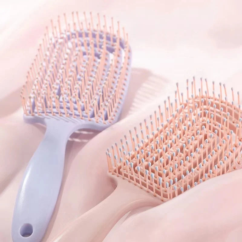 Detangle Me Brush – Soft Glide & Easy Clean