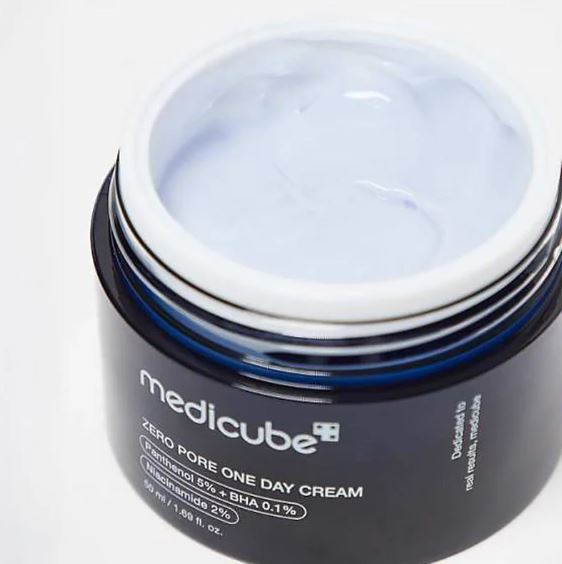 Jar of Medicube Zero Pore One Day Cream on a white background