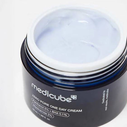 Jar of Medicube Zero Pore One Day Cream on a white background